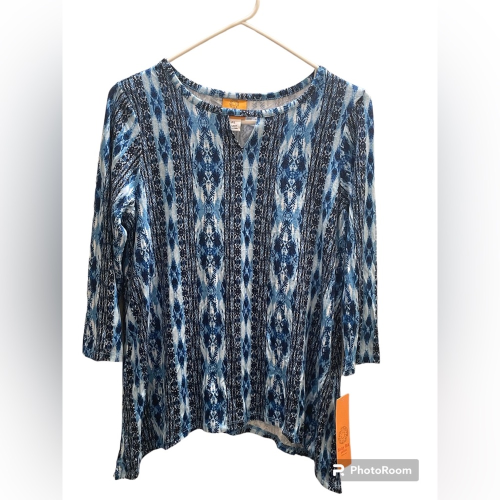 Ruby Rd. Petite Blue Tribal Print Top.